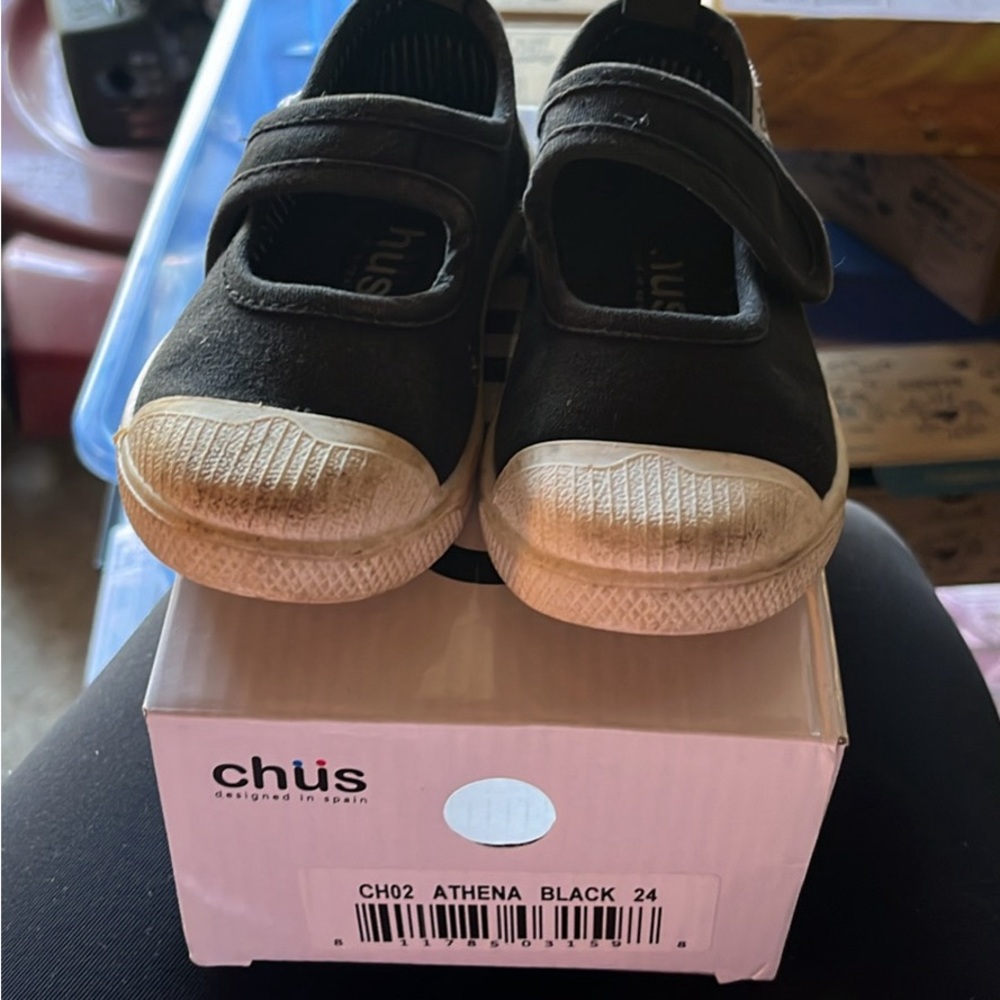 Chus Athena size 24 (no bows)